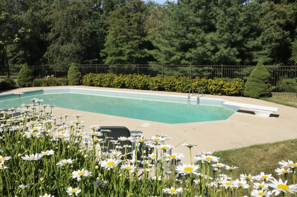Cost of Pool Deck Leveling in Delaware